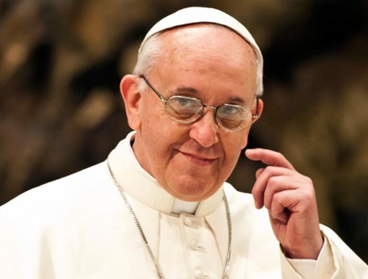 Римский Папа пригласил за свой праздничный стол бездомных