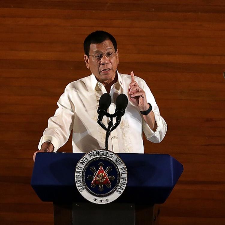 Президент Филиппин пообещал США “око за око” из-за отказа в гранте