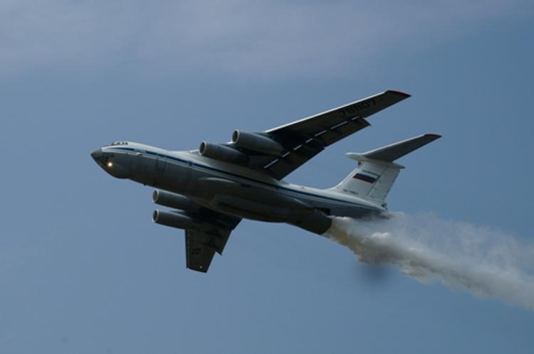 Самолет с военными развалился на три части в Якутии