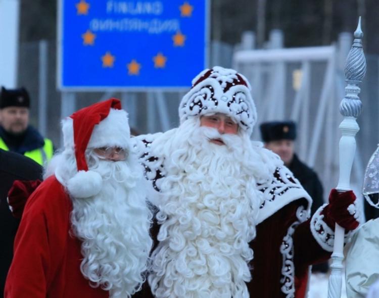На российской границе встретились Дед Мороз и Йоулупукки