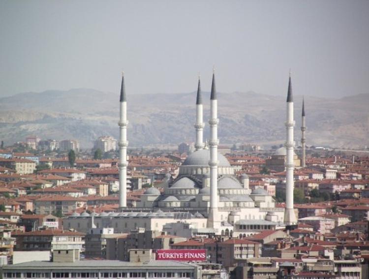 СМИ: в Анкаре напали на российского посла