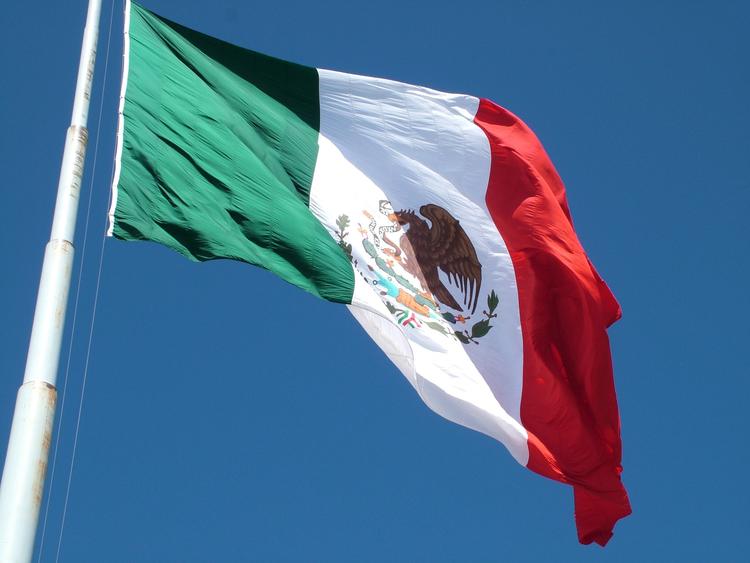 При взрыве в Мексике пострадало свыше 70 взрослых и детей