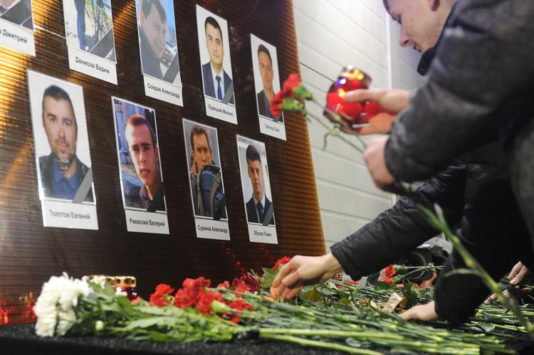 В Одессе выкинули цветы, лежавшие у генконсульства РФ в память о крушении Ту-154
