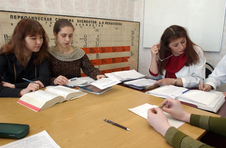 Пяти российским вузам запретили принимать студентов