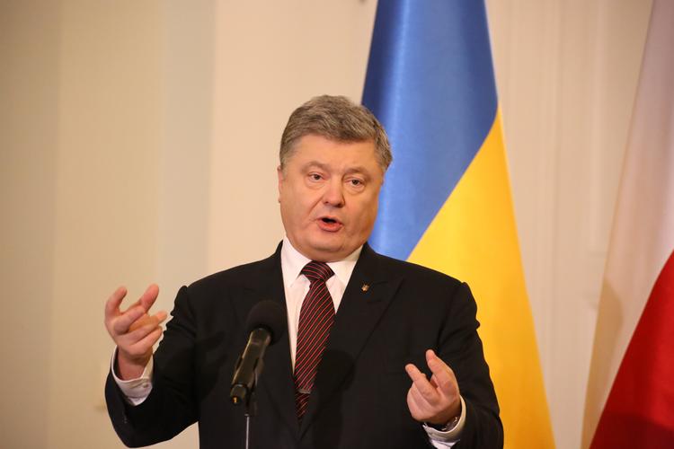 Порошенко заявил, что мира не будет, если Киев откажется от Донбасса