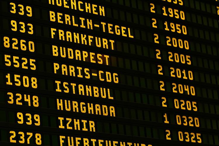 Более 40 рейсов отменены в московских аэропортах