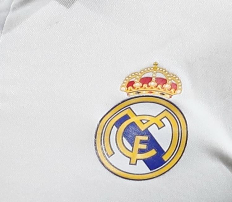 ФК "Реал" изменил эмблему, чтобы не оскорблять чувства мусульман