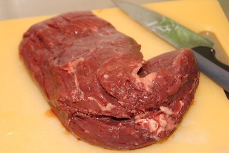Россельхознадзор запретил ввозить мясо из Минской области