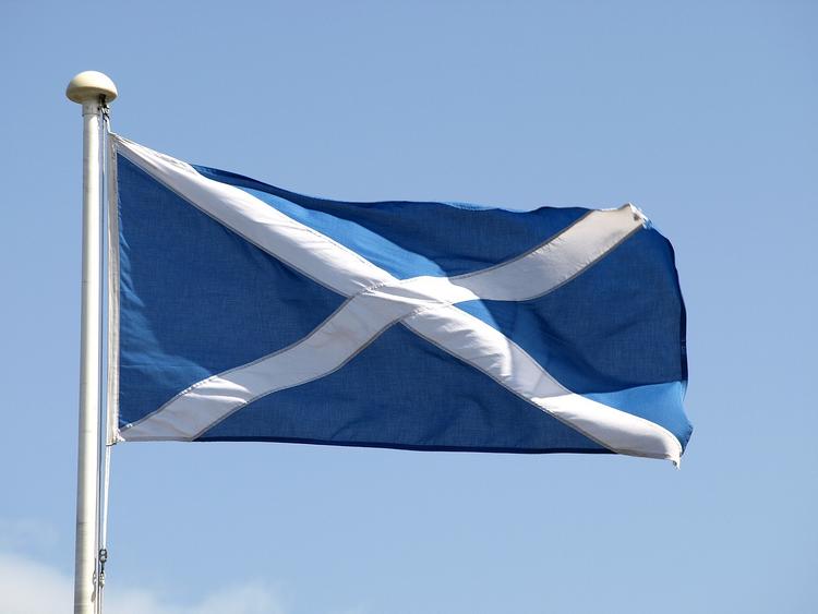 В Шотландии парламент проголосовал против запуска Brexit