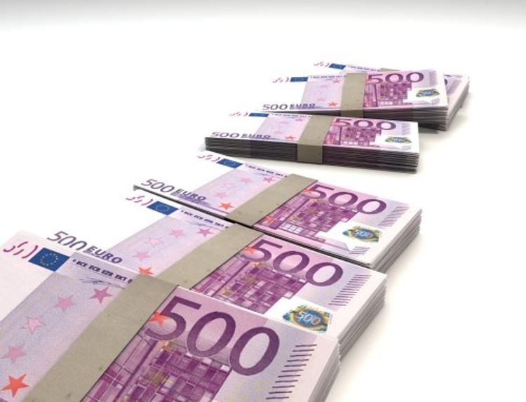 Рекорд честности: австриец нашел 270 тысяч евро и сдал их в полицию