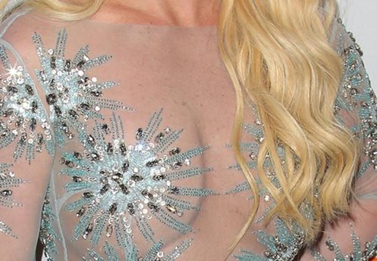 Певица Бритни Спирс появилась на церемонии  "Грэмми" в "голом" платье (ФОТО)