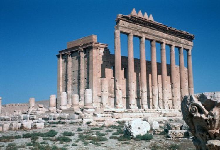 Разрушение боевиками ИГ памятников Пальмиры попало на видео (ВИДЕО)
