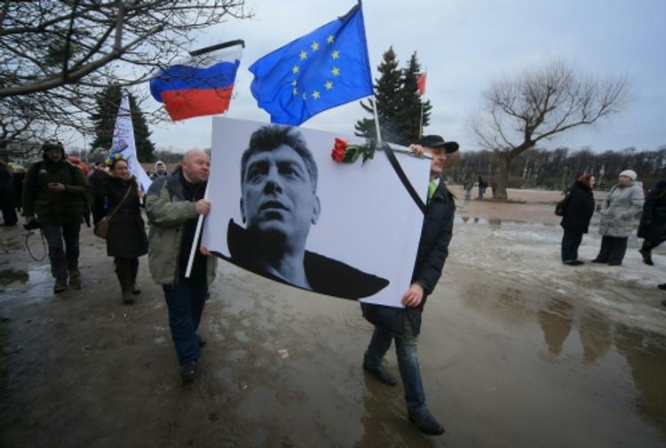 Марш памяти Немцова был омрачен несколькими инцидентами