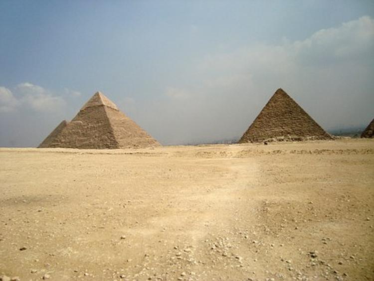 В Египте начинаются раскопки новых пирамид, крупнее хеопсовой