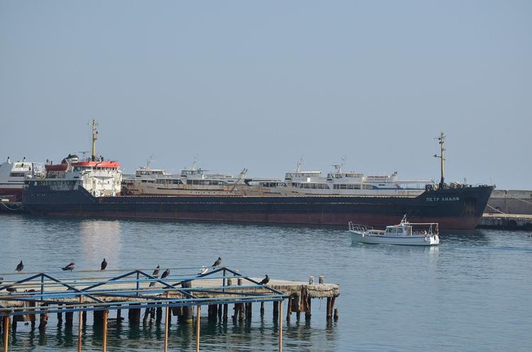 Российское судно задержали у берегов Ливии