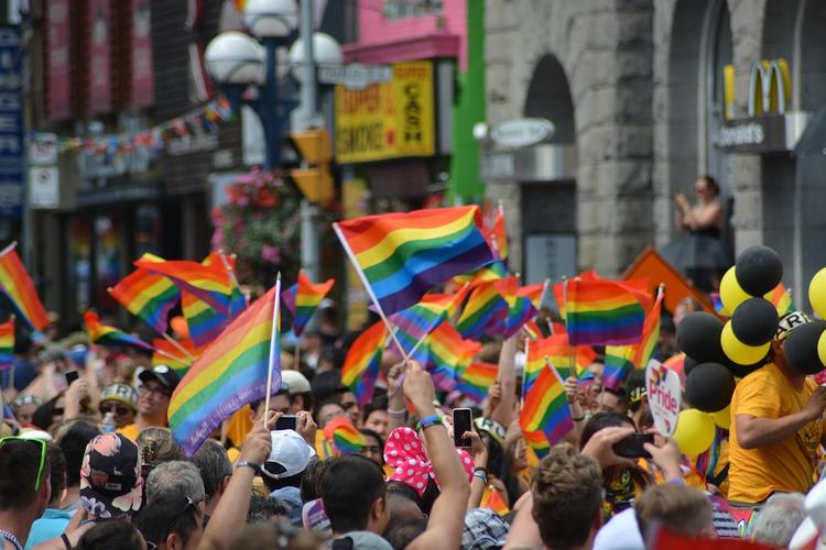 На Северном Кавказе не позволили провести гей-парад