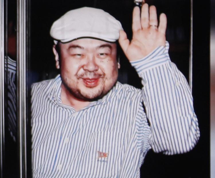 Семья погибшего Ким Чен Нама оставила тело властям Малайзии