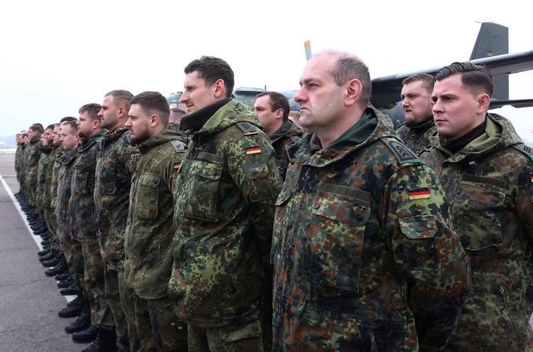 В ЛНР заявили о прибытии к линии соприкосновения в Донбассе снайперов-наемников