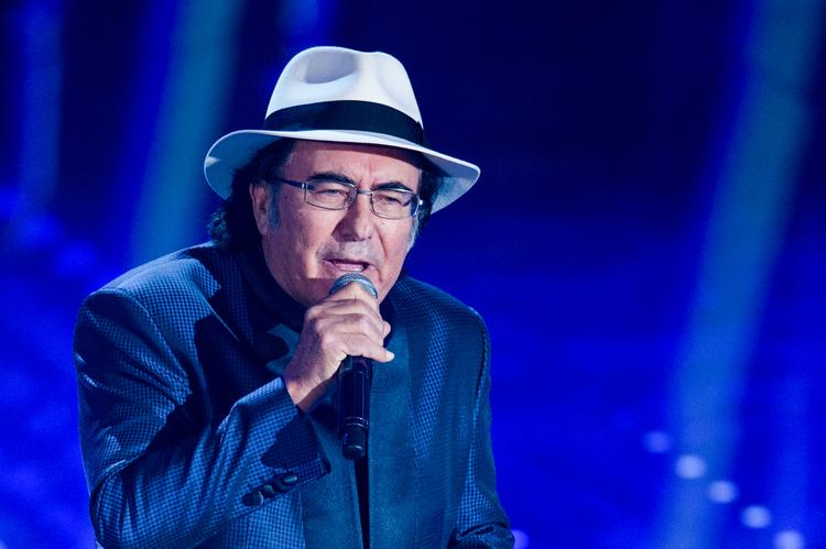 Известный итальянский певец лишился речи накануне гастролей в России