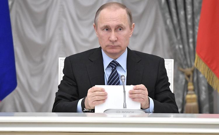 Путин назвал «тяжелым событием» нападение боевиков на часть Росгвардии
