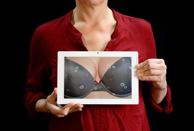 Ученым стало известно, от чего зависит размер женской груди