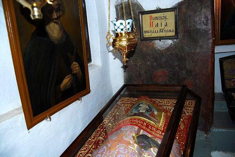 В Петербург привезли мощи Илии Муромца и частицу Гроба Господня