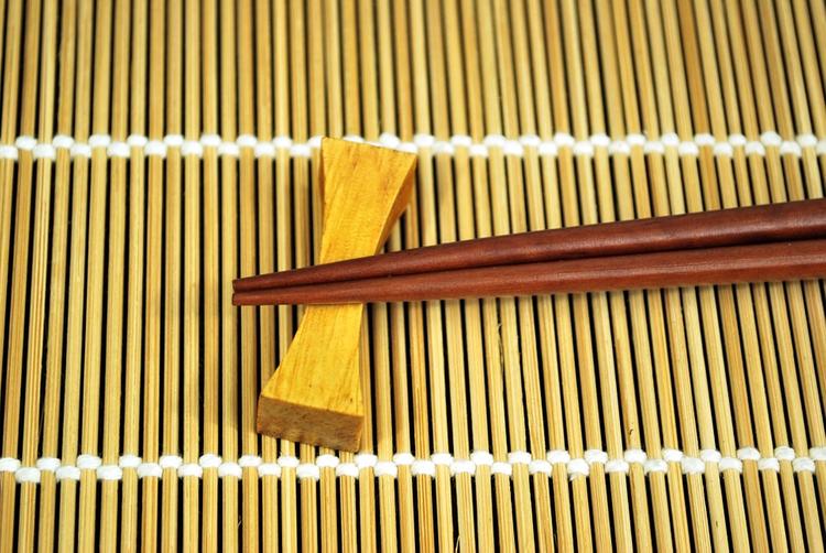 Житель Китая совершил три убийства палочками для суши