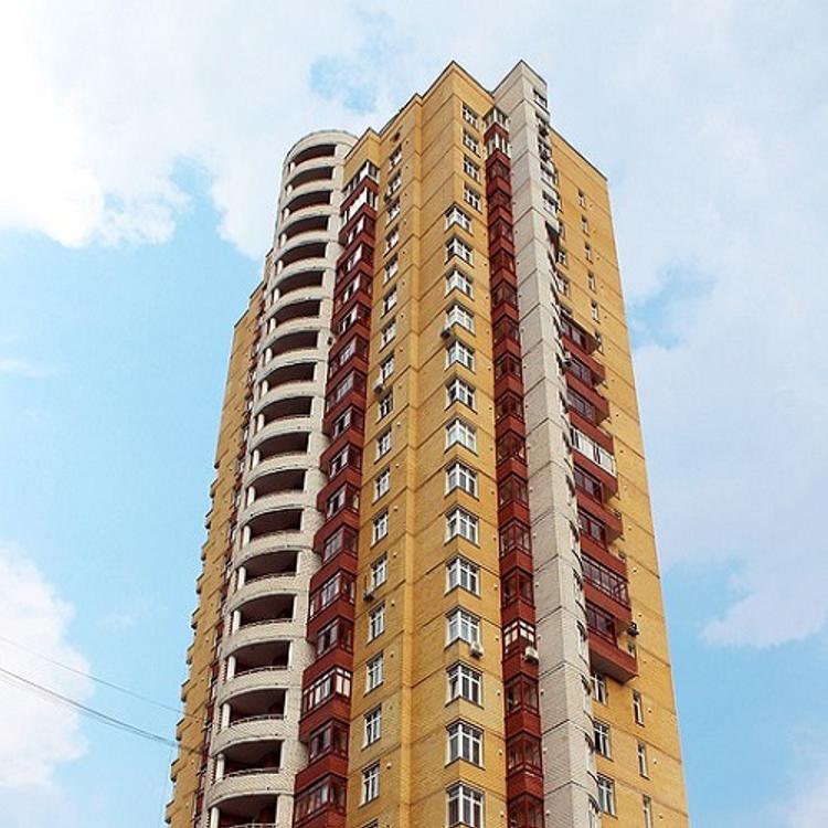 В Москве десятилетний школьник упал с 24 этажа