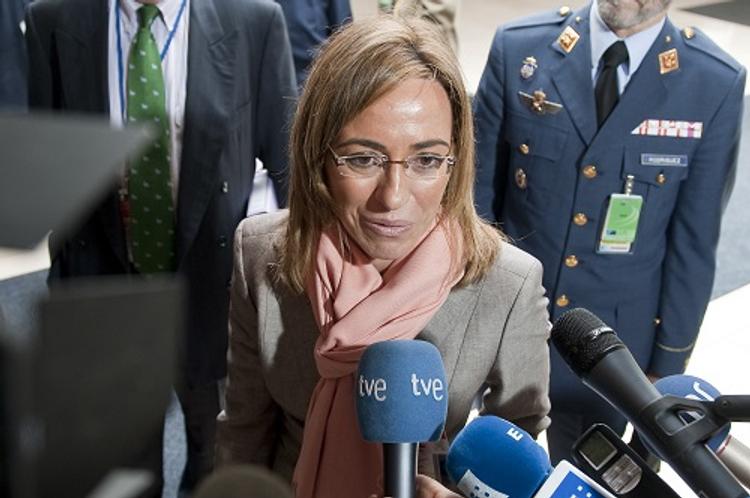 Экс-министр обороны Испании найдена мертвой в своем доме
