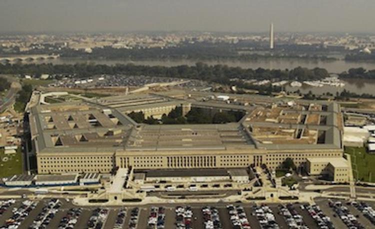 Пентагон рассказал, почему использовал в Афганистане "супербомбу"