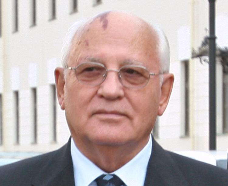 Горбачев: грядет новая война