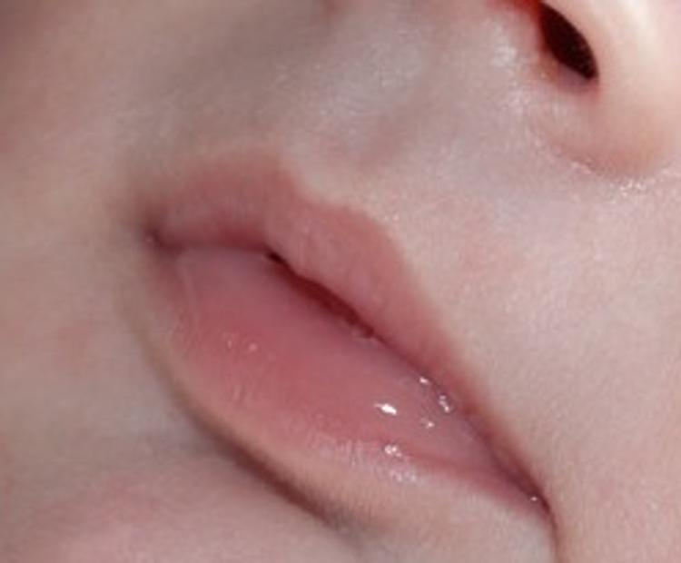О чем расскажут мужские губы