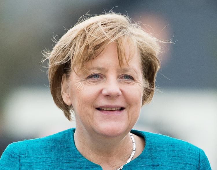 Немецкие спецслужбы обиделись на Ангелу Меркель