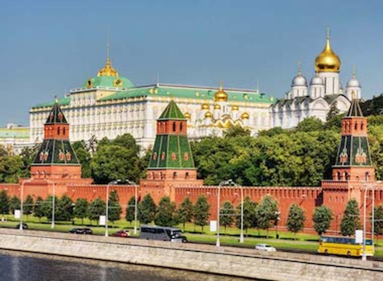 Кремль: Мы не занимаемся изготовлением роликов