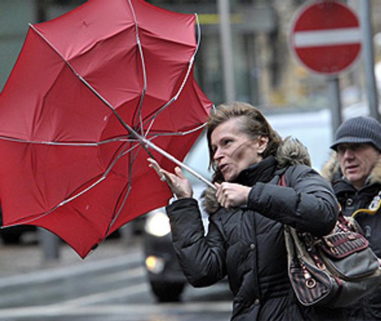 МЧС предупредило о резком ухудшении погоды в столице в ближайшие часы