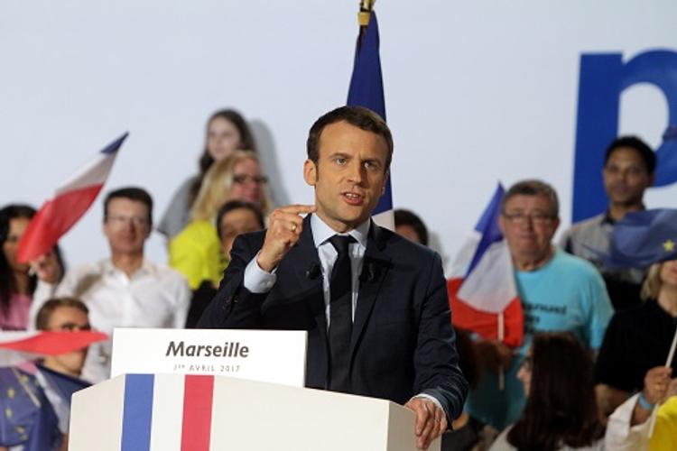 Кандидата в президенты Франции Макрона освистали в его родном городе