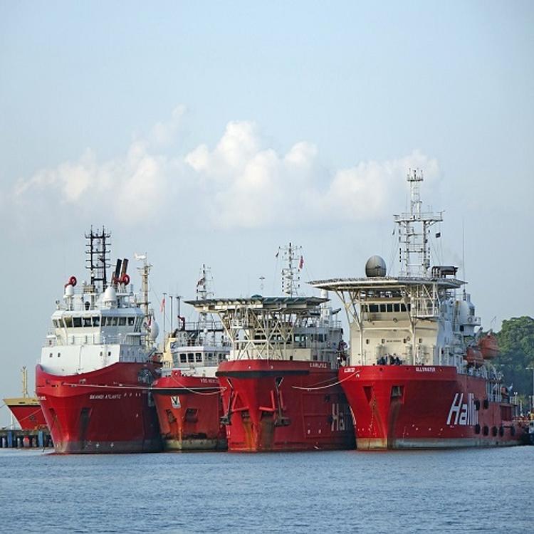 Российское судно столкнулось с другим кораблем в Черном море