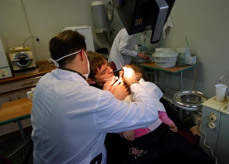 На иркутского стоматолога напал пьяный пациент