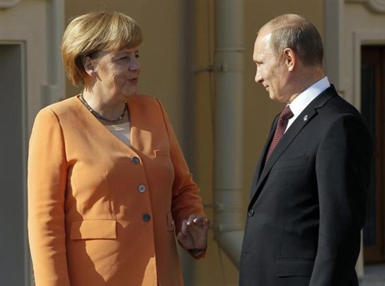 Меркель прилетит к Путину в Сочи после двухлетнего перерыва