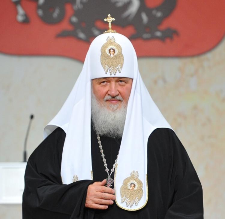 СМИ: на литургии у патриарха Кирилла люди теряли сознание
