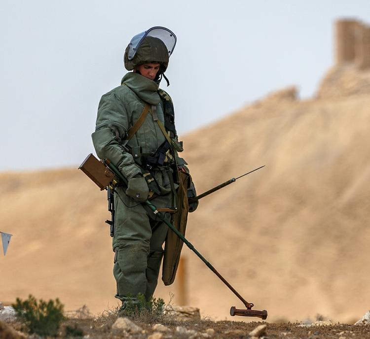 Российские военнослужащие подготовили более 250 сирийских саперов