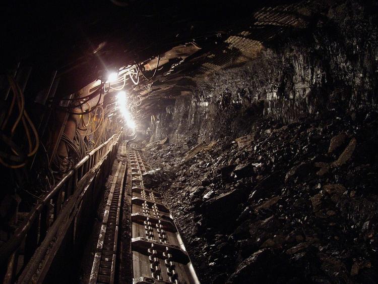 В Кривом Роге шахтеры не желают подниматься на поверхность