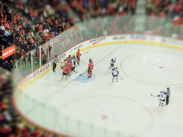 Канадские хоккеисты потерпели сенсационное поражение на чемпионате мира