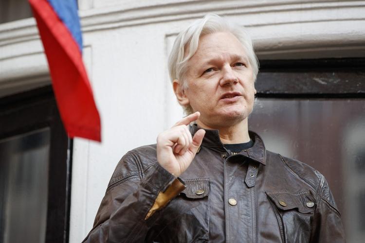 Ассанж назвал сообщения о связи WikiLeaks и России «фантазиями» СМИ
