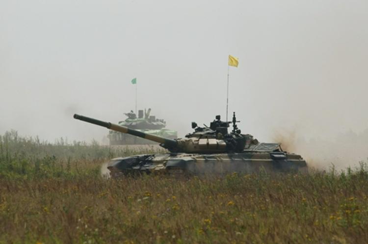 В Госдуме отправленные в Донбасс украинские танки назвали «ястребами войны»