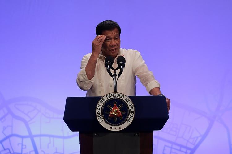 Дутерте ввел военное положение на Филиппинах из-за атаки ИГ
