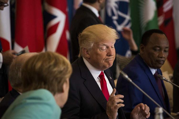 Трамп «проспал» выступление итальянского премьера на саммите G7 (ВИДЕО)