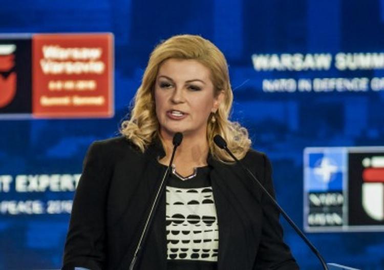 Президент Хорватии объяснила ЕС, почему погибнут 200 млн мигрантов