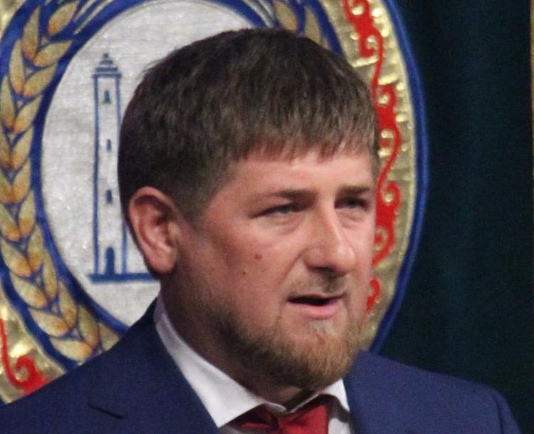 Кадыров пригласил Меркель и Макрона в гости в Чечню