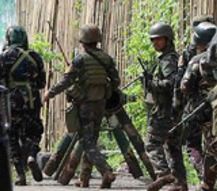 Филиппинские военные ошиблись и нанесли удар по своим войскам